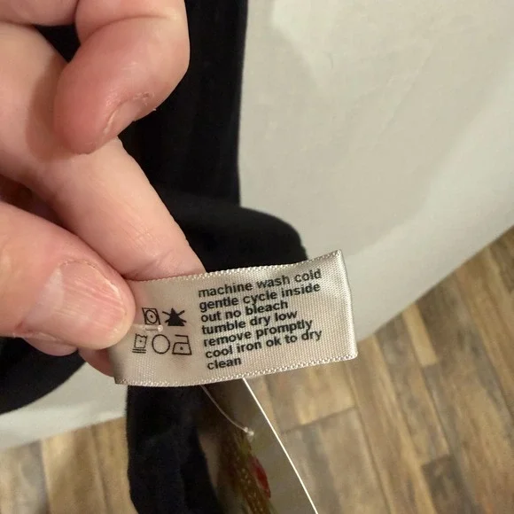 Three Dots Black Boat Neck Long Sleeve Supima Cotton T Shirt Made in USA Size L - Picture 7 of 8